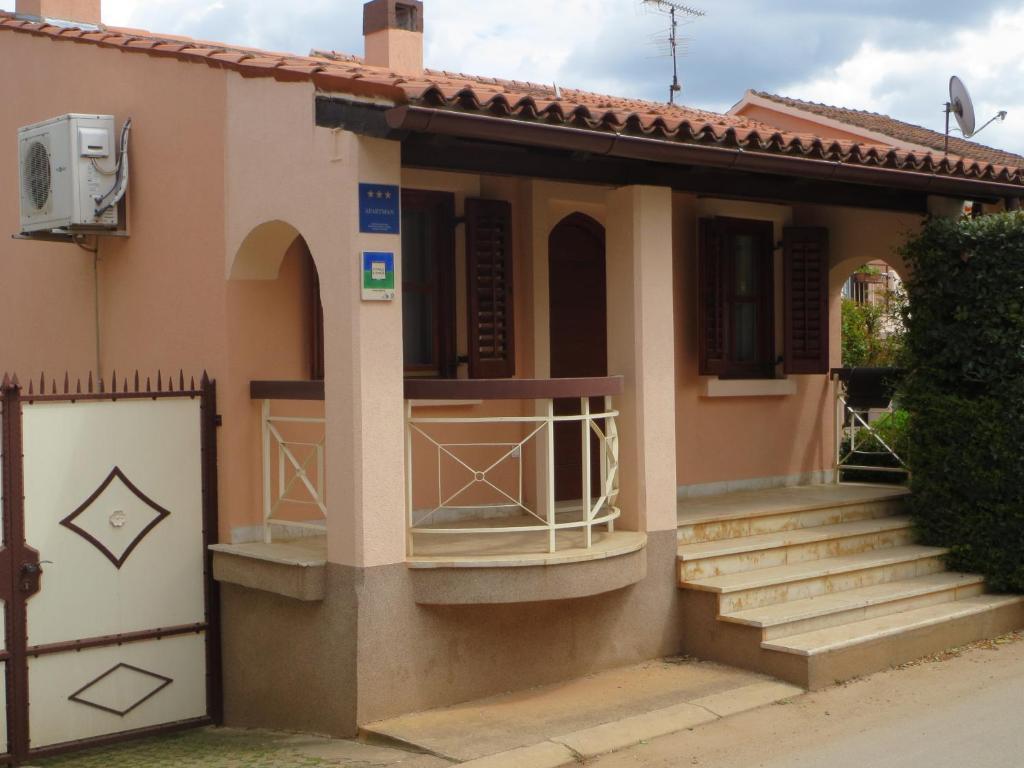 Apartments Mediteraneo Tar-Vabriga Exterior photo